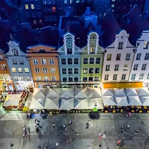 Holland House Old Town Polsko