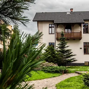 Gimnazjalna 5 - I W Centrum Zakopanego Polska