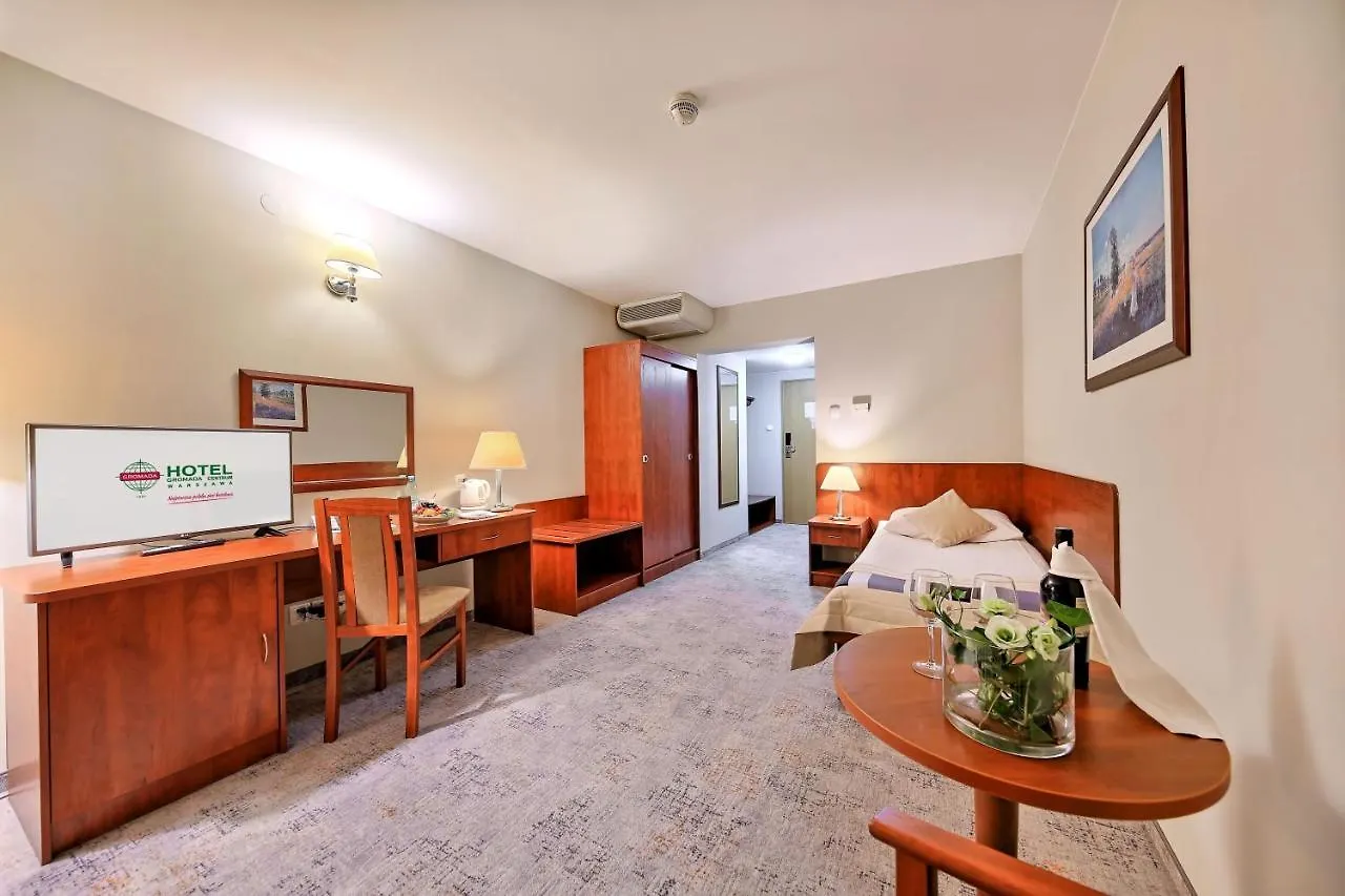 Hotel Gromada Warszawa Centrum 3*, Варшава